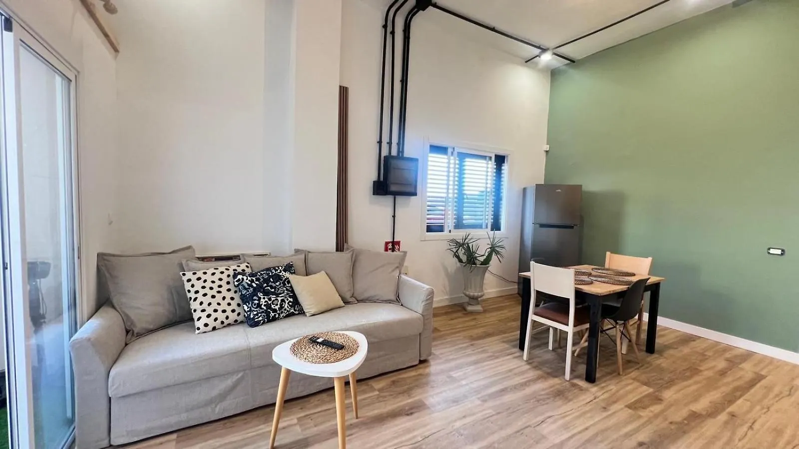 Ground Floor Apartment Facing The Sea! Balcony, And Terrace With Sea Views Alcala